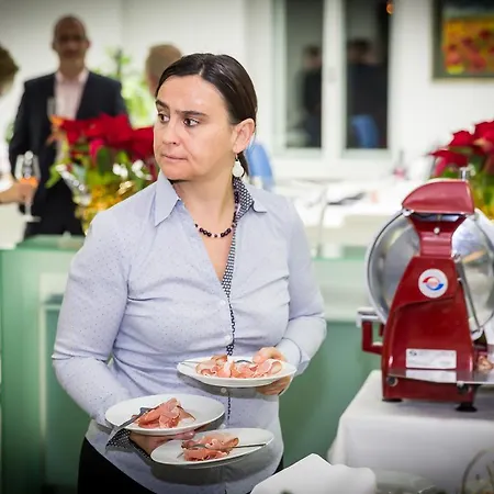 Wirtshaus Restaurant Steirerland 3* מורק