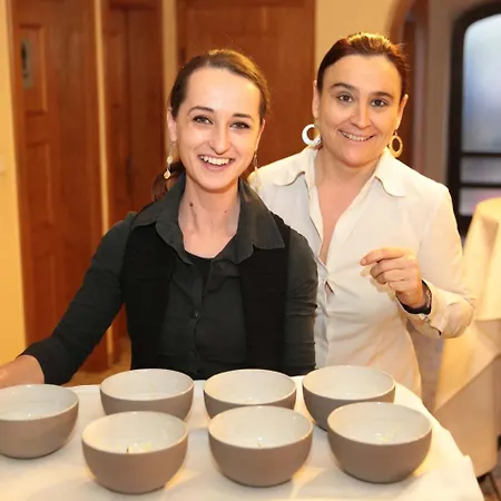 호텔 Wirtshaus Restaurant Steirerland