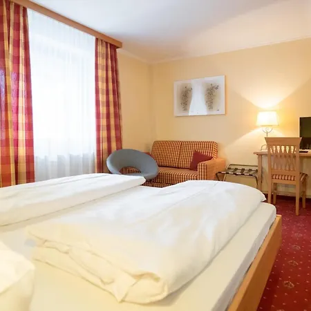 Wirtshaus Restaurant Steirerland 호텔 3*