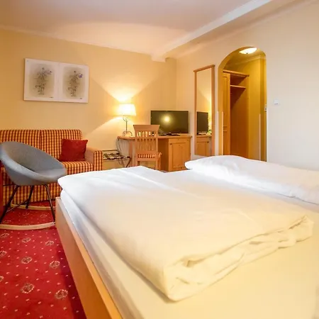 Отель Wirtshaus Restaurant Steirerland